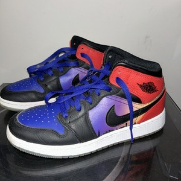 Air Jordan 1 Mid SS GS Skyline DX4379-400 youth size 5.5 - Picture 1 of 6